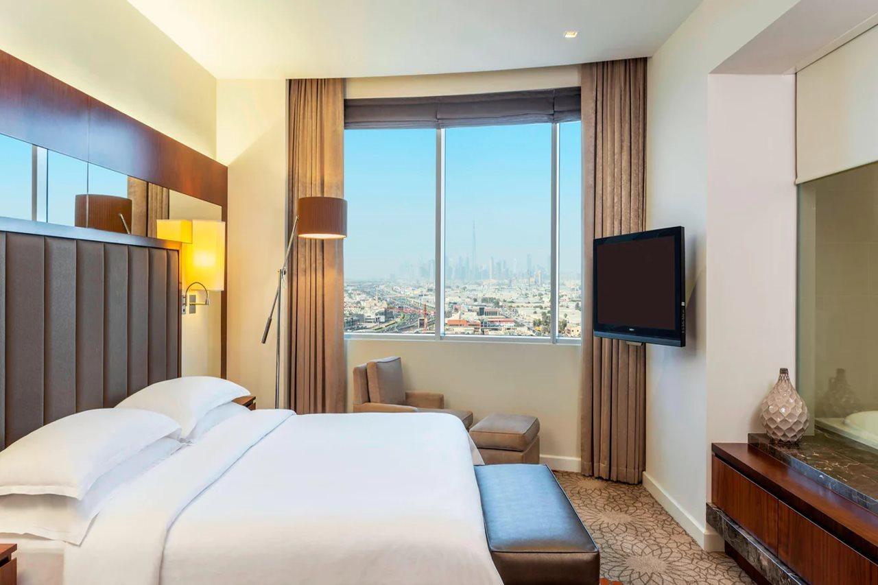 Sheraton Mall Of The Emirates Hotel, Hotel 5*